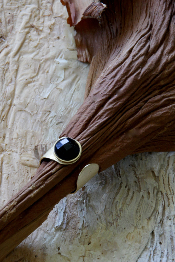18k Gold plated ring w/ Onyx stone