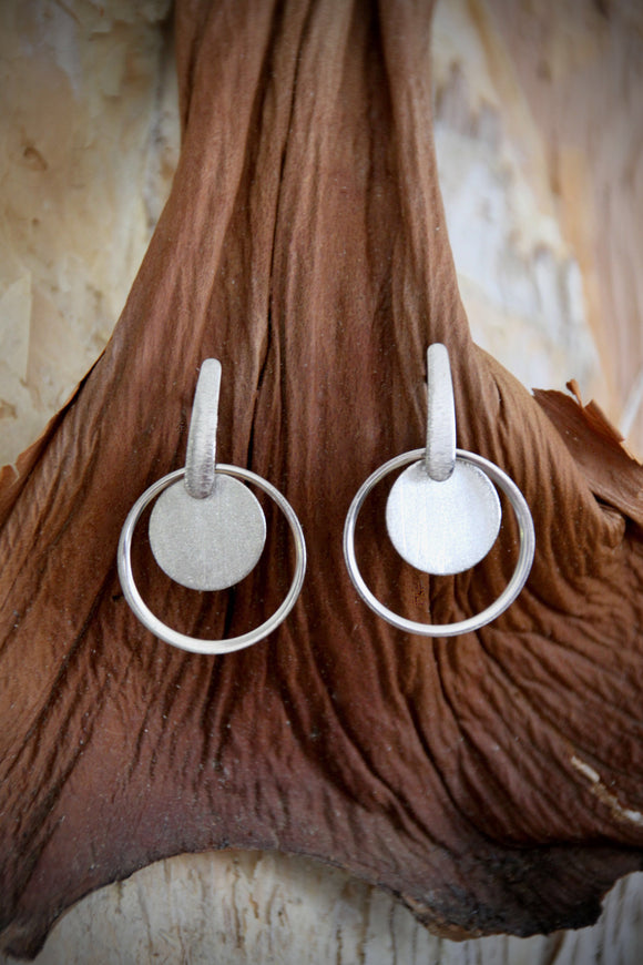 18K Rhodium plated earrings