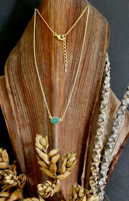18K Gold plated necklace w/ Emerald drop