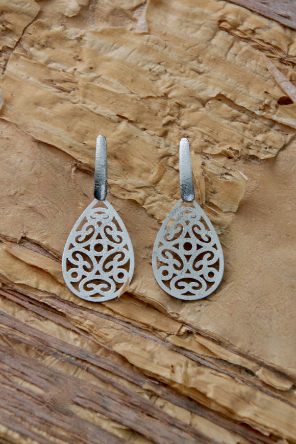 18K Rhodium plated earrings