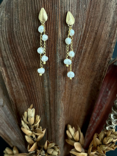 18K Gold plated Pearl drop earrings